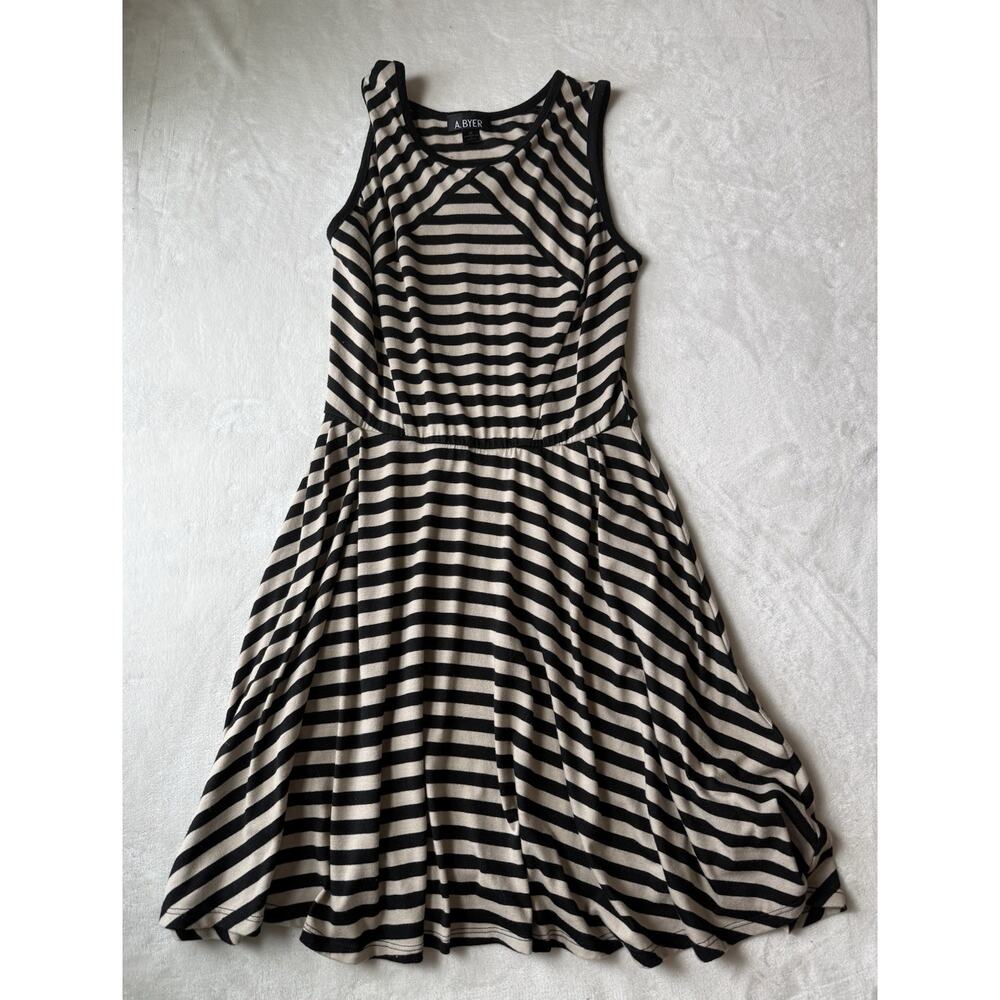 A.‎ Byer Black Beige Striped Women's Medium Summer Dress